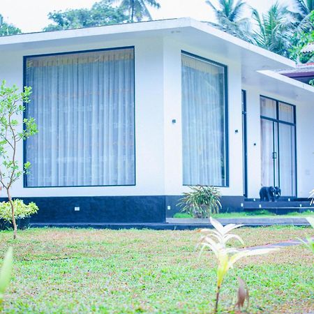 Aparthotel The Glade à Weligama Extérieur photo